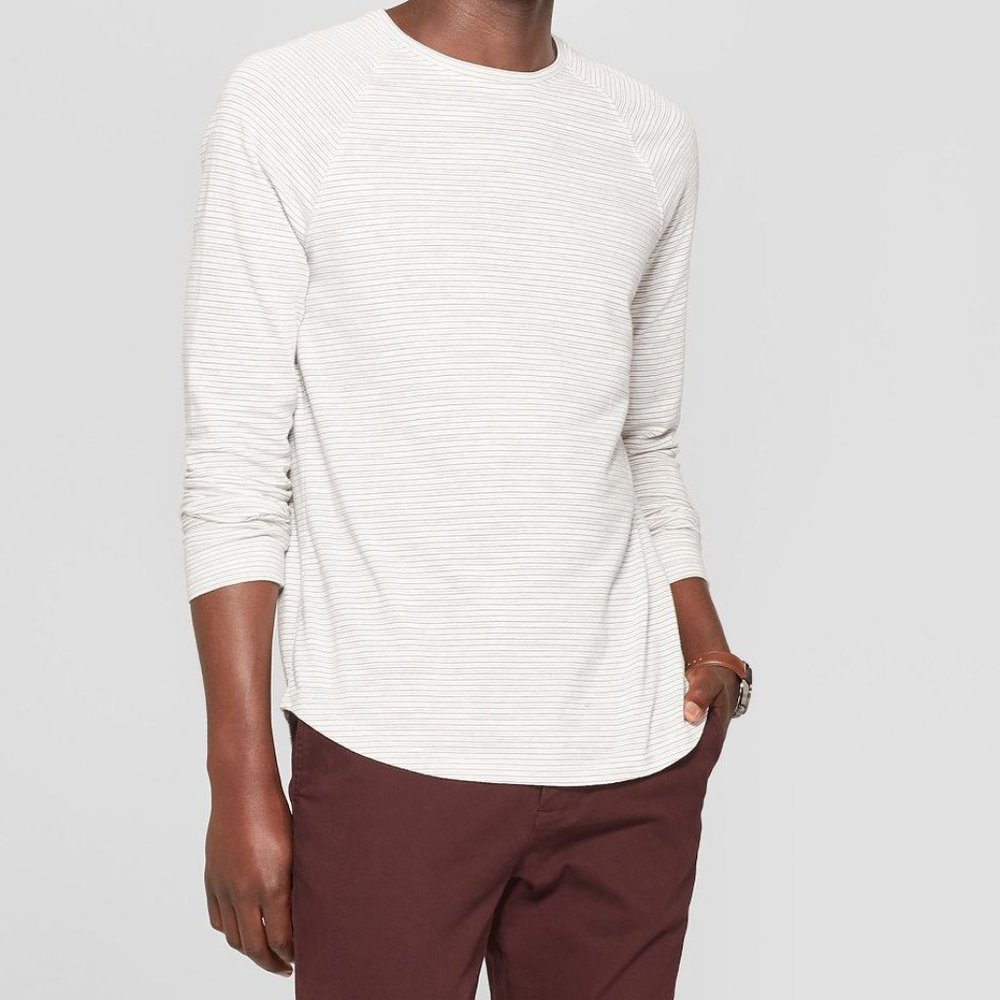 Men's Standard Fit Long Sleeve Baseball T-Shirt -